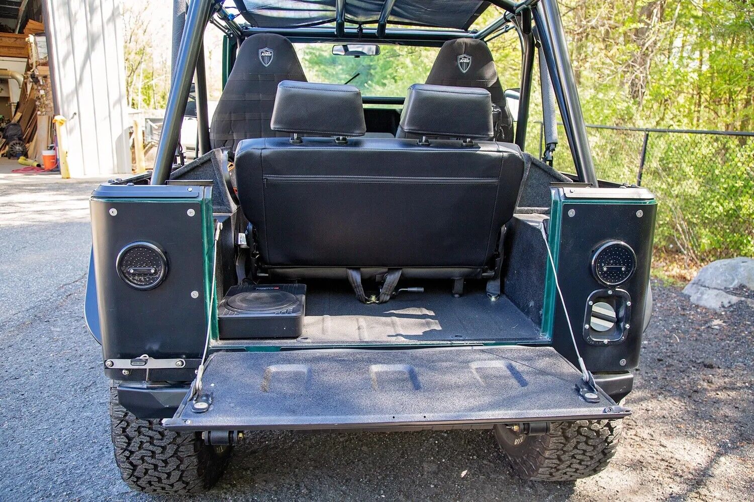 Jeep-CJ-1979-SUV-6