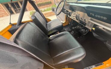 Jeep-CJ-1980-13