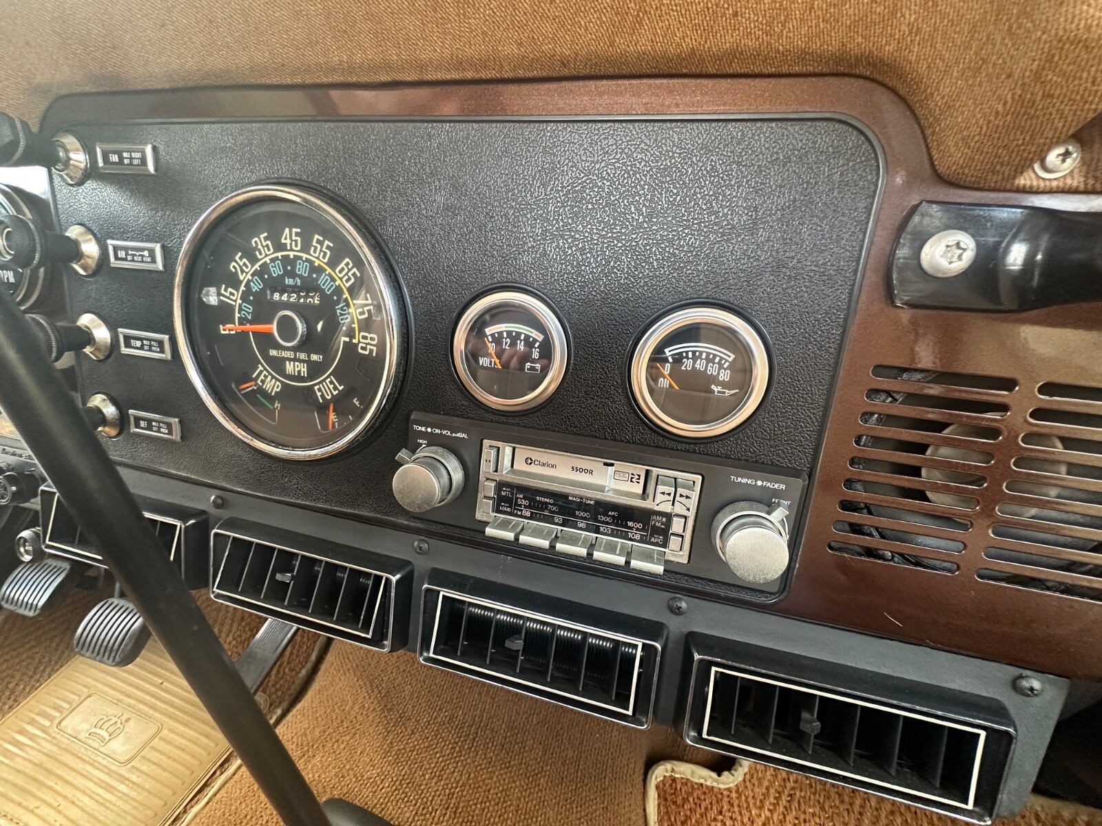 Jeep-CJ-1980-19