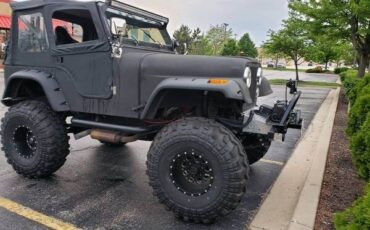 Jeep-CJ-1981-1