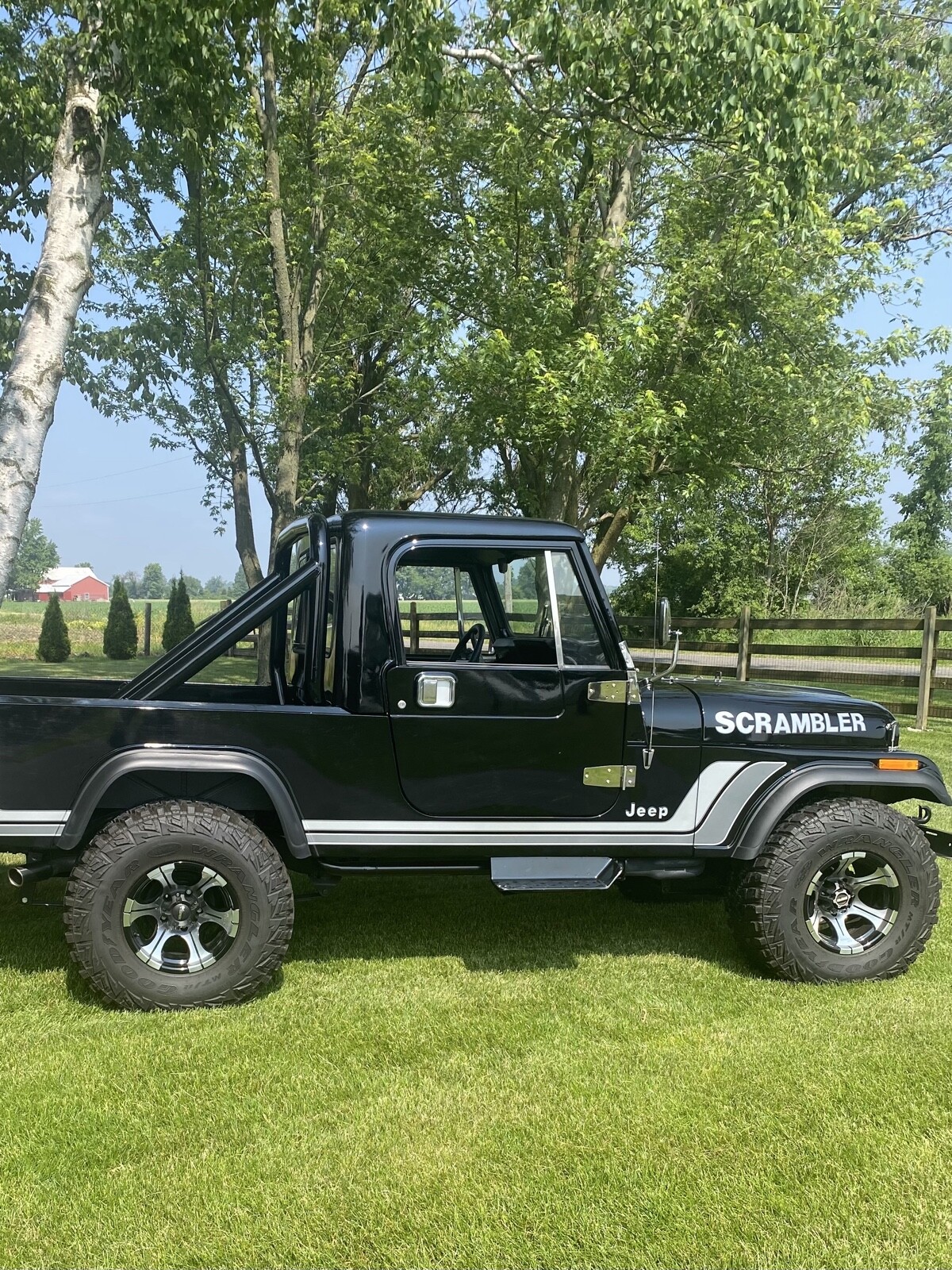 Jeep-CJ-1981-1