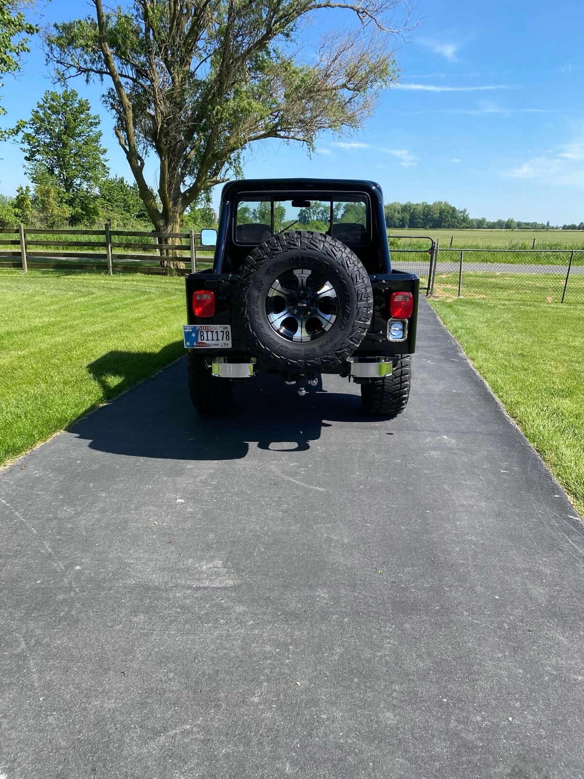 Jeep-CJ-1981-10