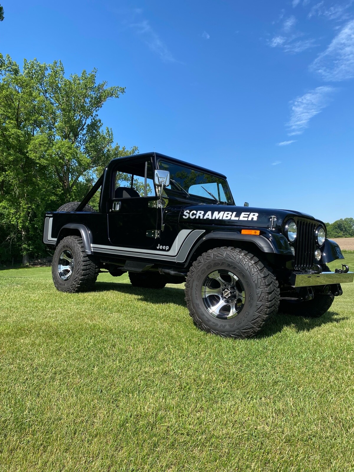Jeep-CJ-1981-18