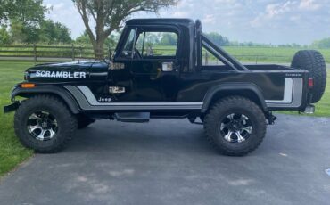 Jeep-CJ-1981-24