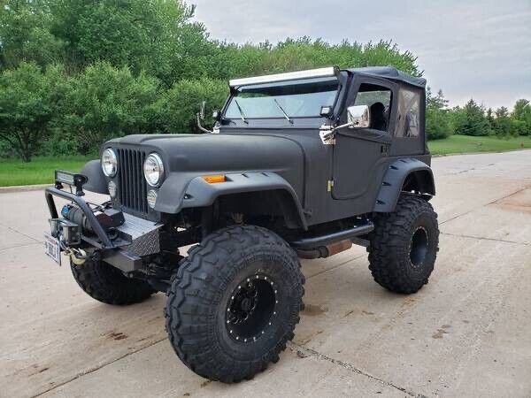 Jeep-CJ-1981-5