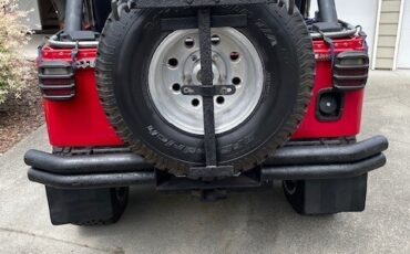 Jeep-CJ-1982-2