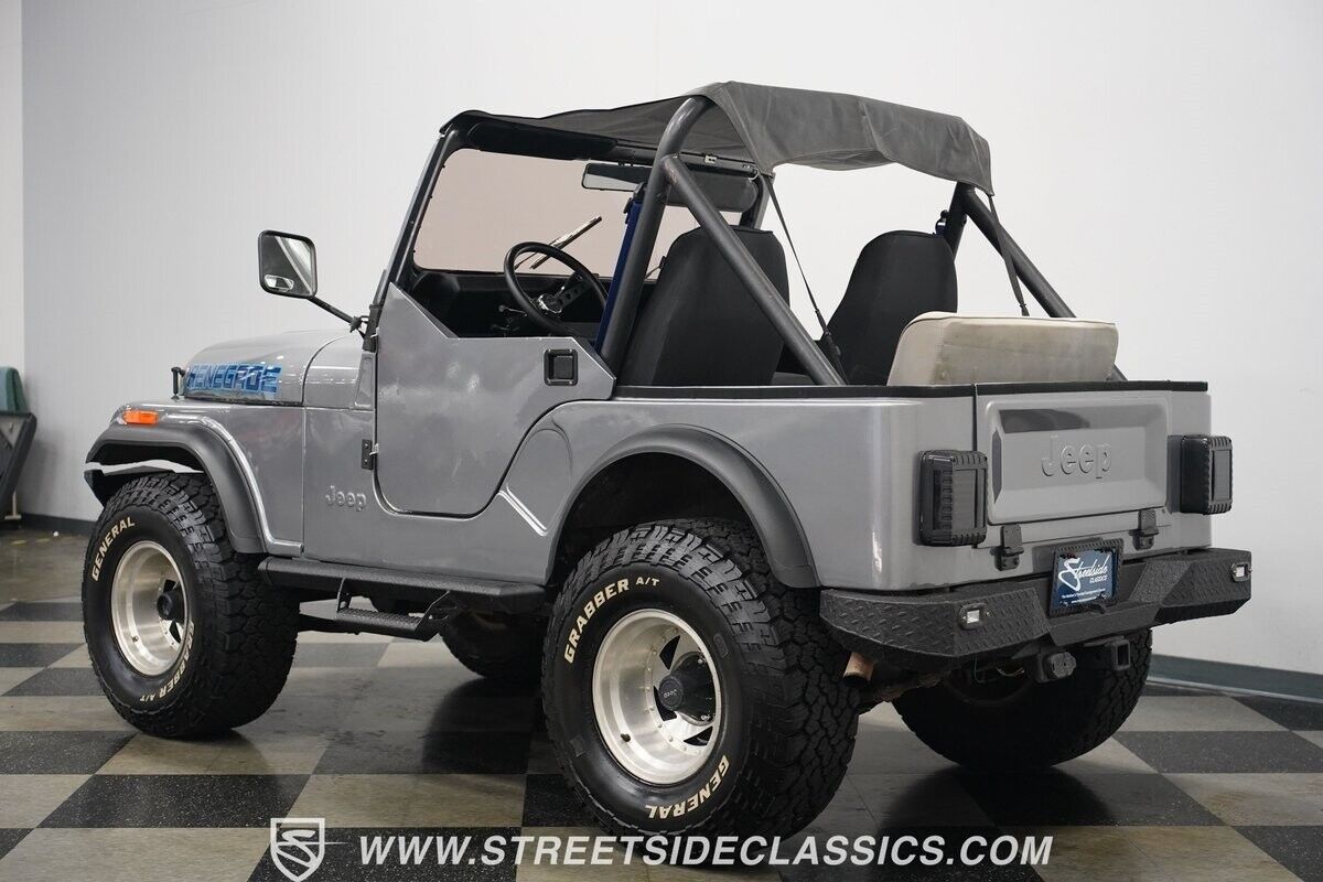 Jeep-CJ-1982-Jeep-11