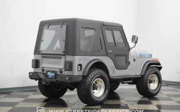 Jeep-CJ-1982-Jeep-15