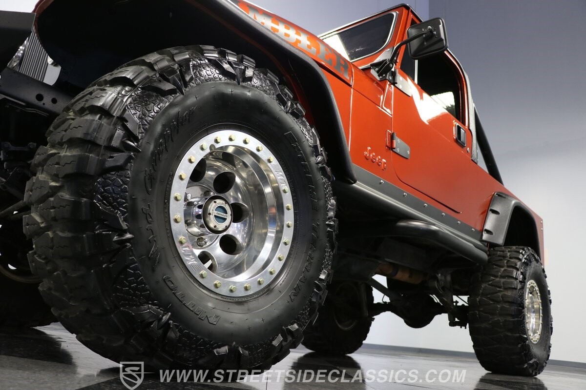 Jeep-CJ-1982-Jeep-23