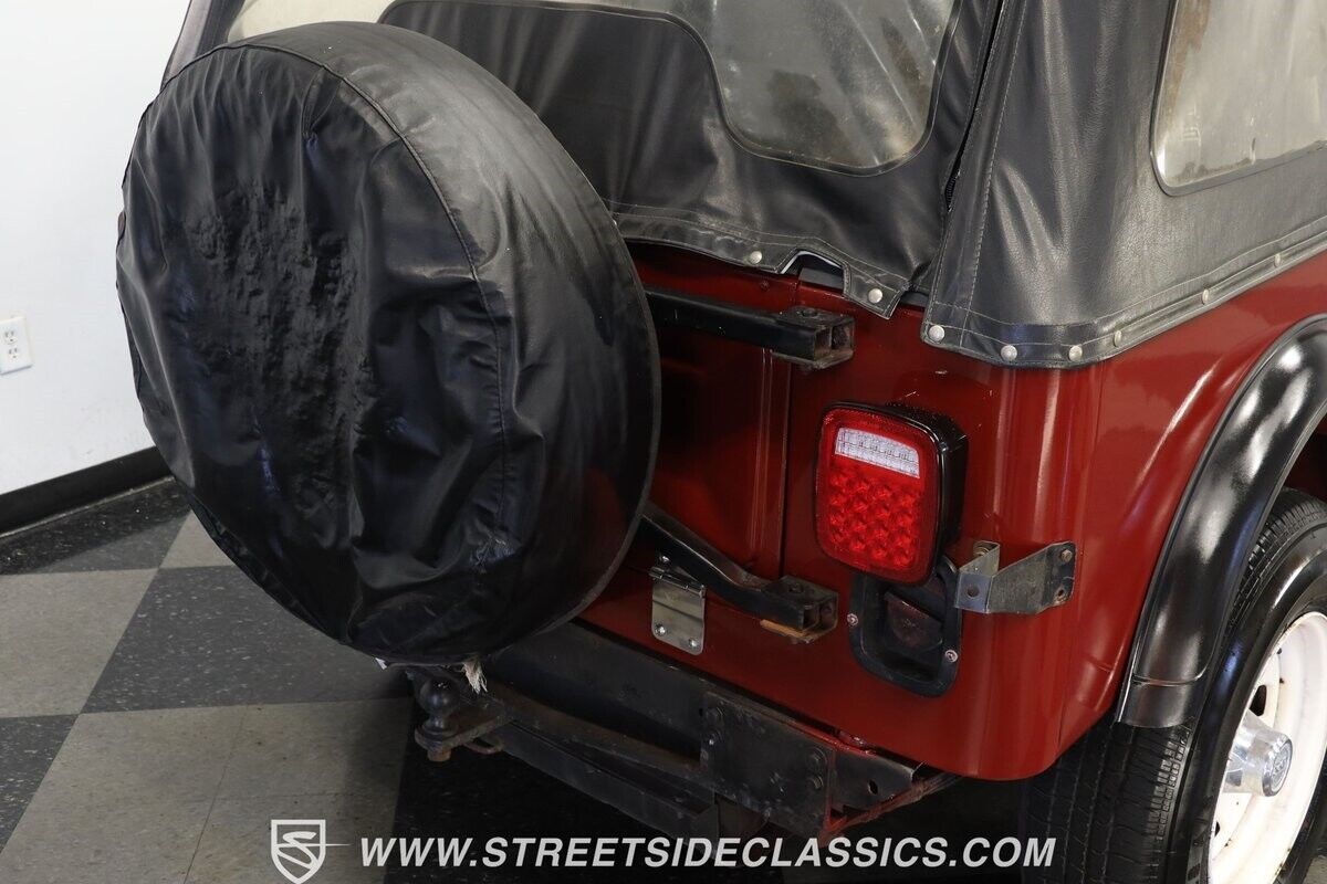Jeep-CJ-1982-Jeep-24