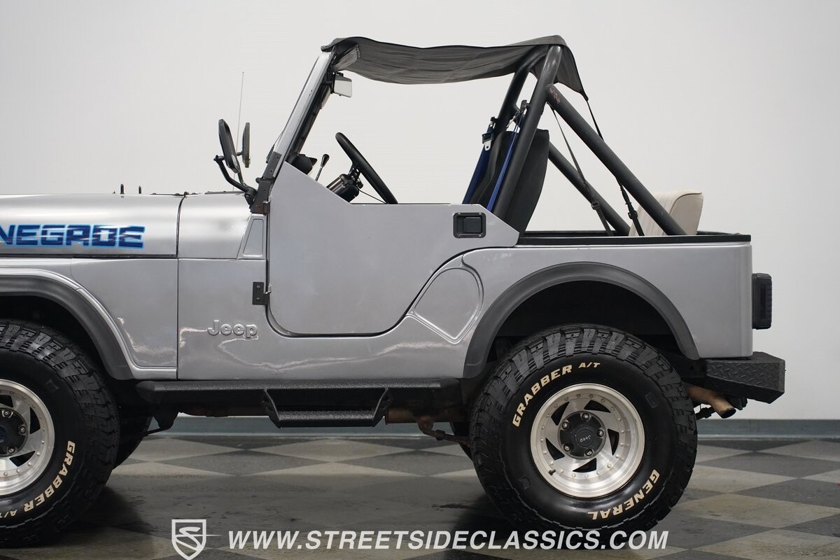 Jeep-CJ-1982-Jeep-28