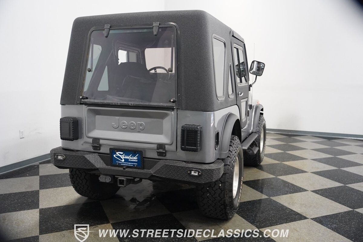 Jeep-CJ-1982-Jeep-31