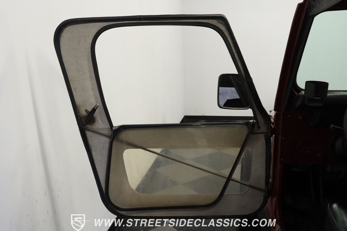 Jeep-CJ-1982-Jeep-34