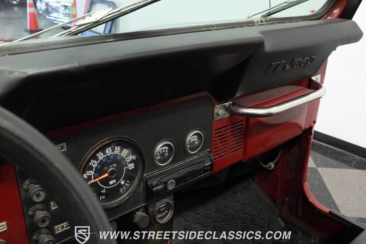 Jeep-CJ-1982-Jeep-39