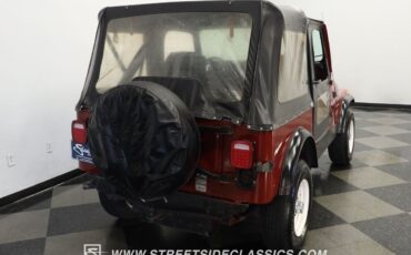 Jeep-CJ-1982-Jeep-9