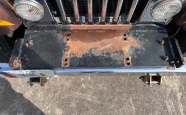 Jeep-CJ-1982-SUV-13