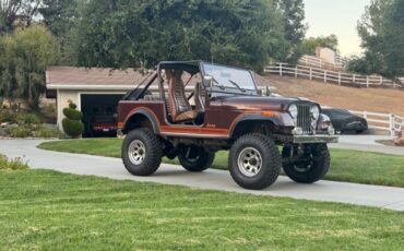 Jeep-CJ-1982-SUV-4