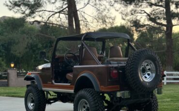 Jeep-CJ-1982-SUV-5