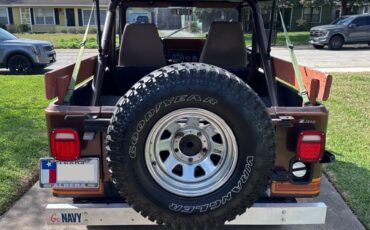 Jeep-CJ-1982-SUV-7