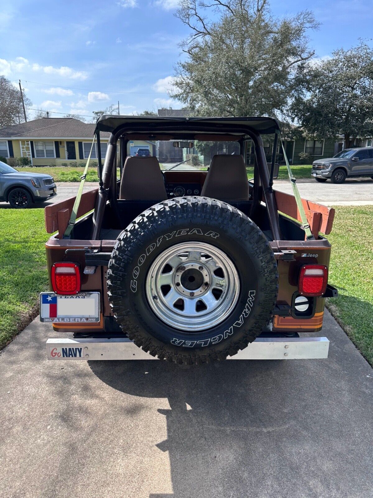 Jeep-CJ-1982-SUV-7