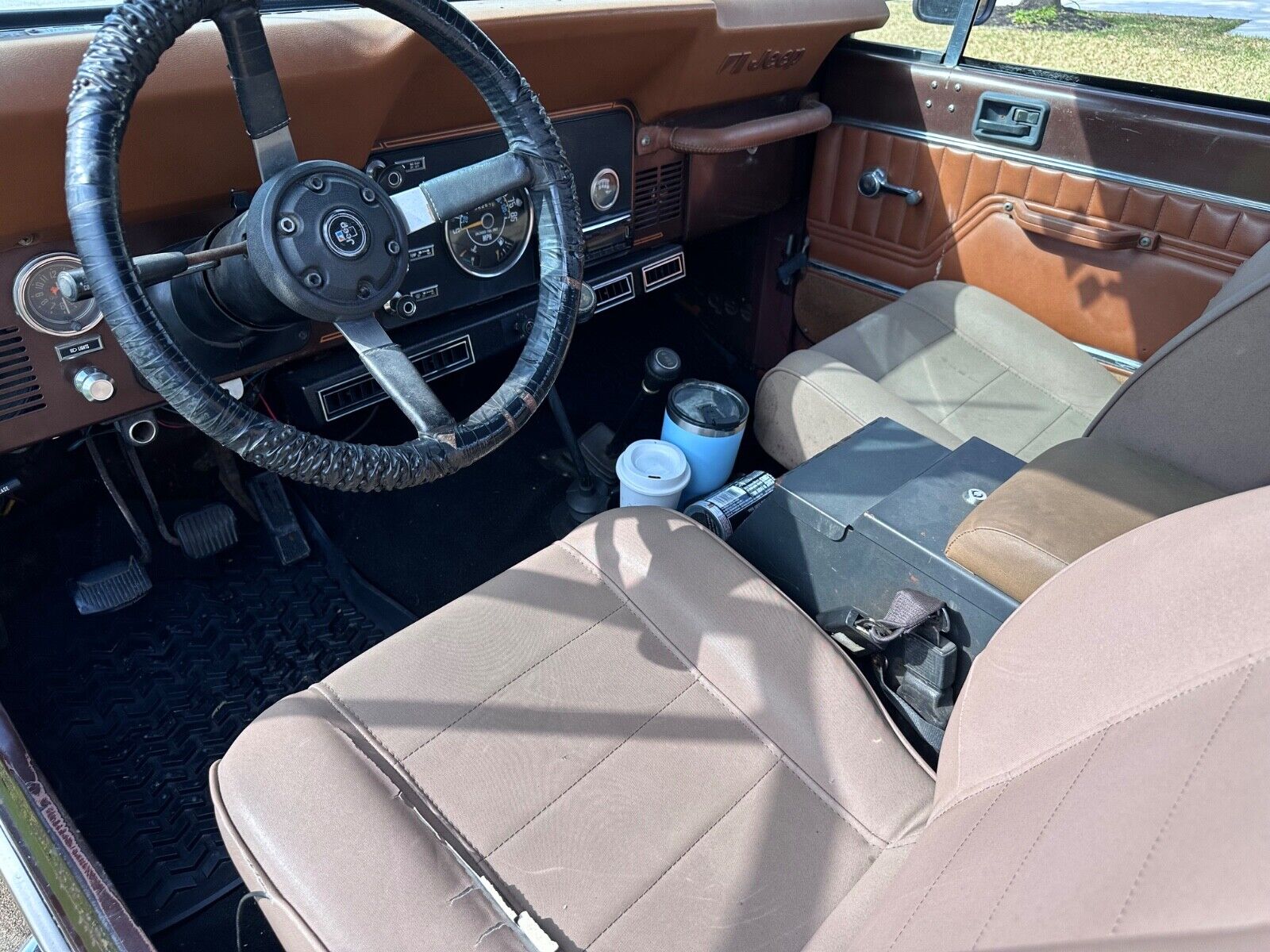 Jeep-CJ-1982-SUV-9