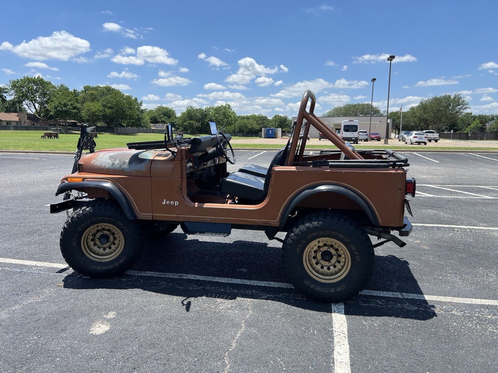 Jeep-CJ-1983-SUV-7