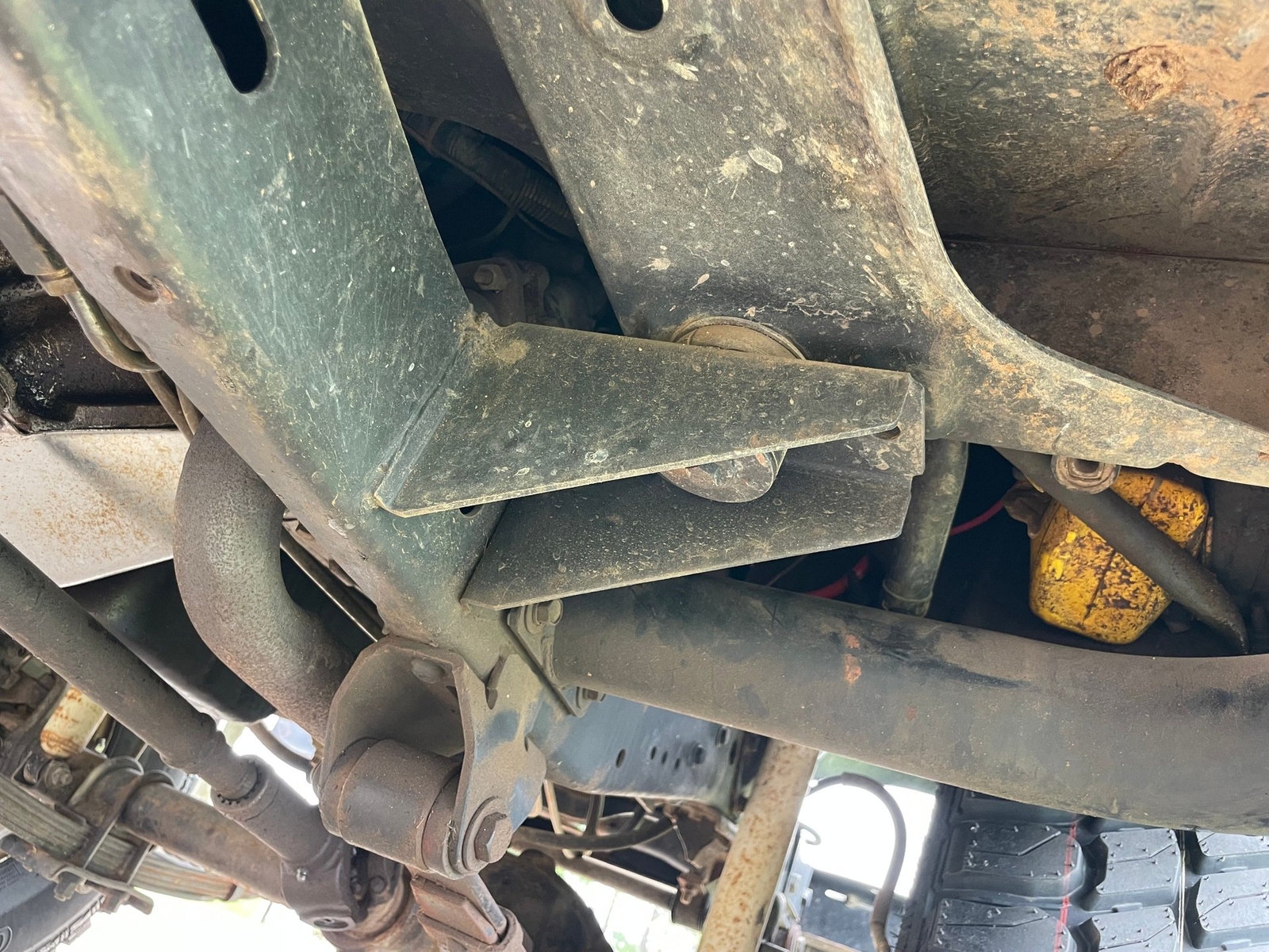 Jeep-CJ-1984-18