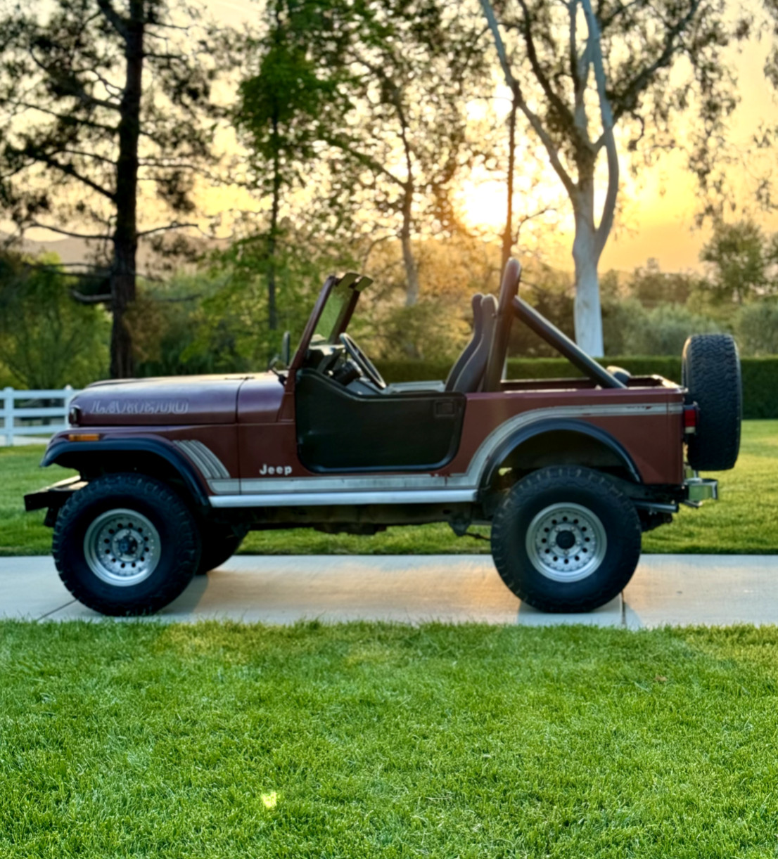 Jeep-CJ-1985-1