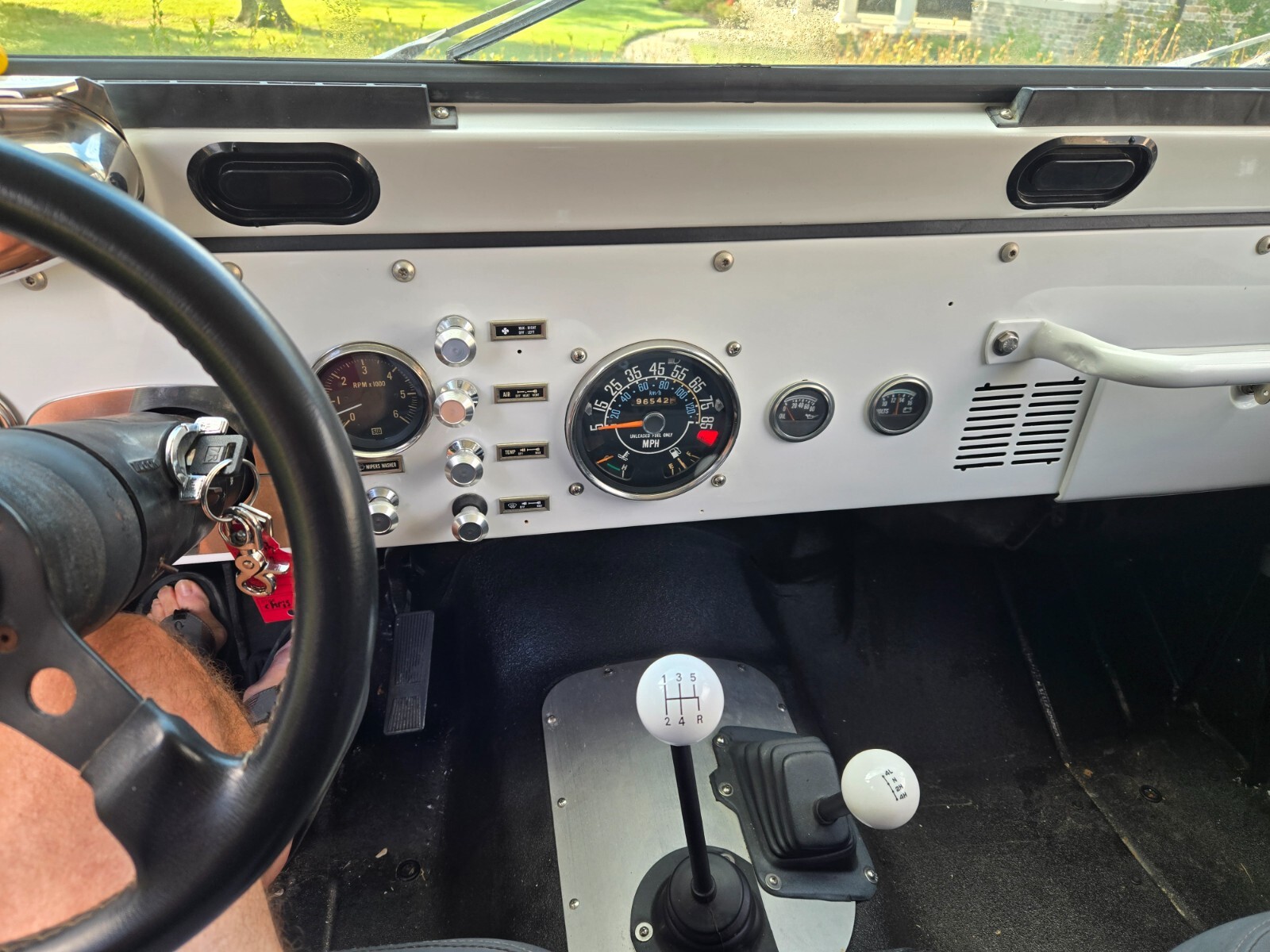 Jeep-CJ-1985-4