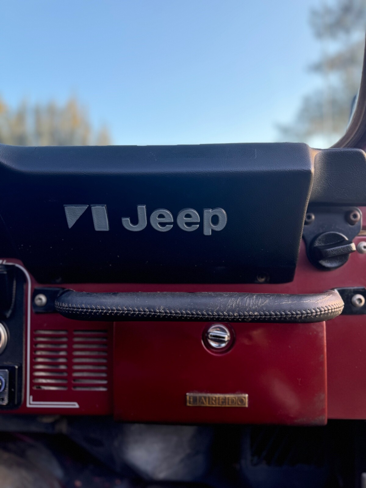 Jeep-CJ-1985-7