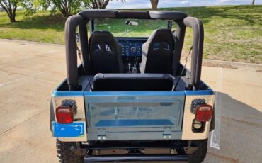 Jeep-CJ-1985-SUV-2