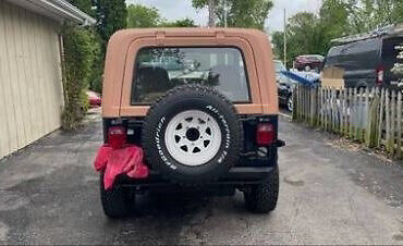 Jeep-CJ-1985-SUV-3