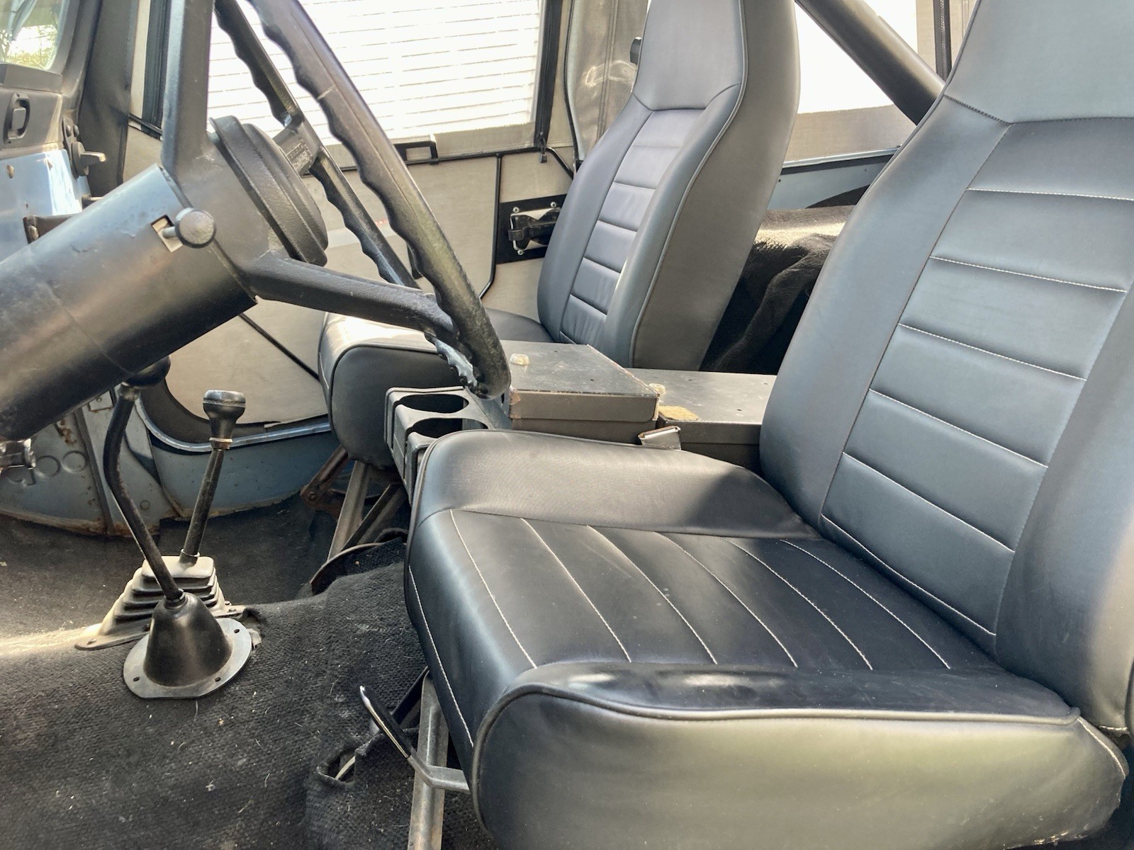 Jeep-CJ-1985-SUV-6