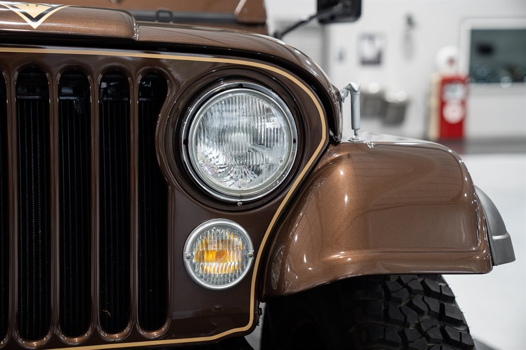 Jeep-CJ-7-Golden-Eagle-1979-SU-Sport-Utility-17
