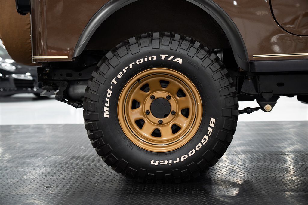 Jeep-CJ-7-Golden-Eagle-1979-SU-Sport-Utility-37