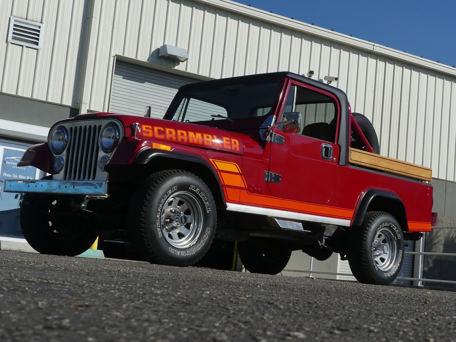 Jeep-CJ-8-Scrambler-1982-SUV-11