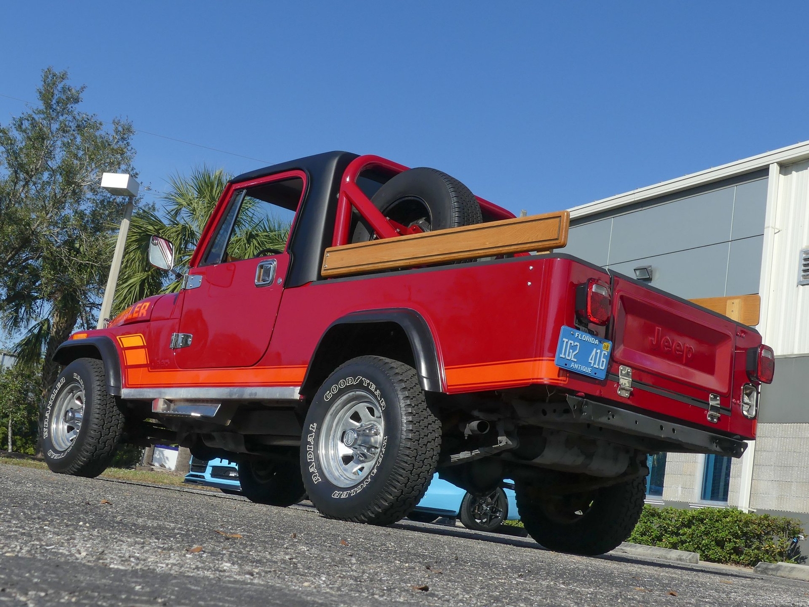 Jeep-CJ-8-Scrambler-1982-SUV-15