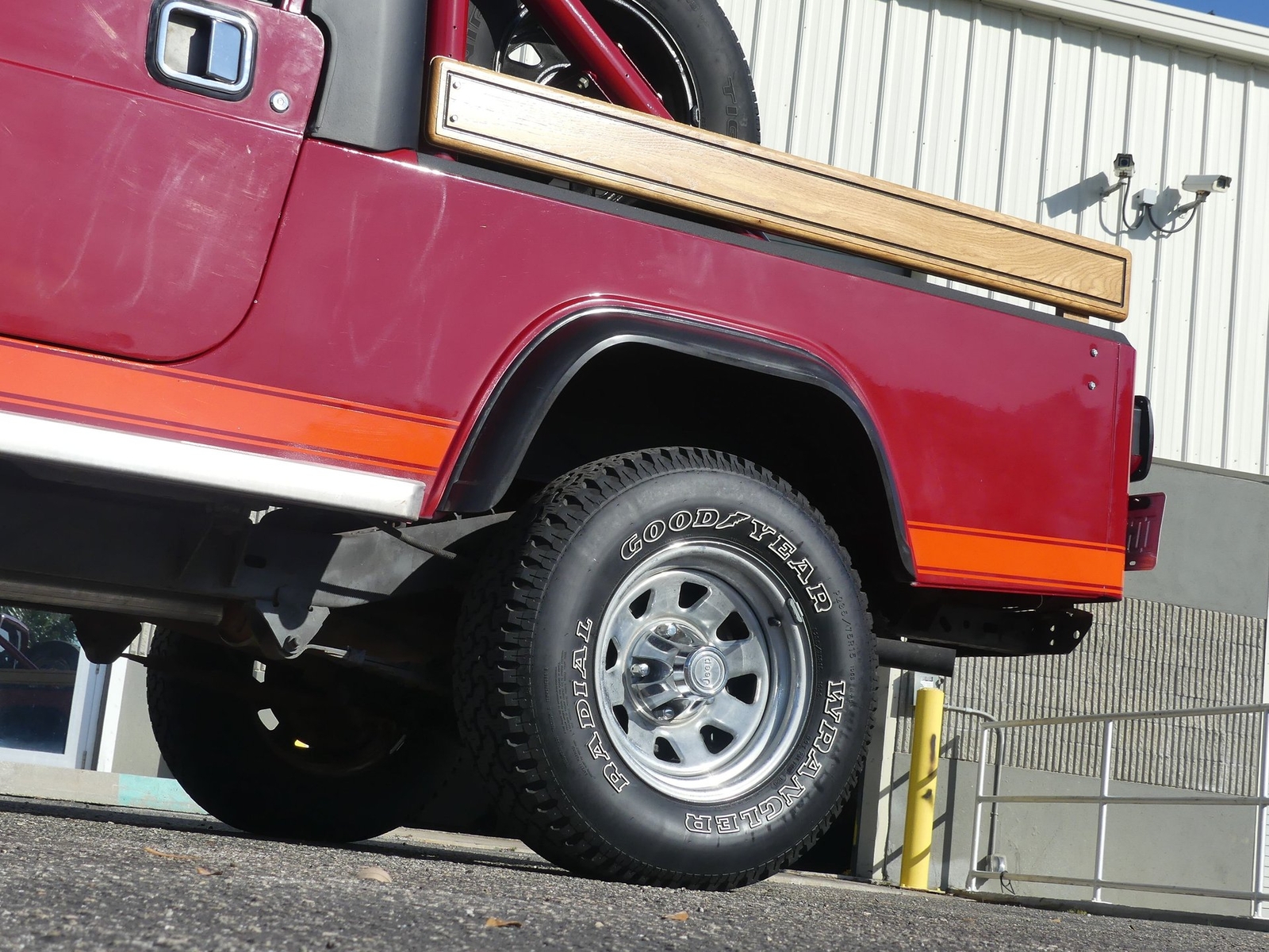 Jeep-CJ-8-Scrambler-1982-SUV-21