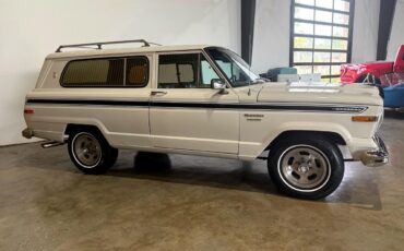 Jeep-Cherokee-1974-SUV-11