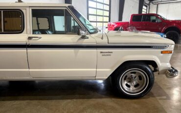 Jeep-Cherokee-1974-SUV-13