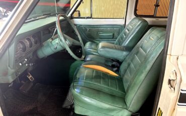 Jeep-Cherokee-1974-SUV-21