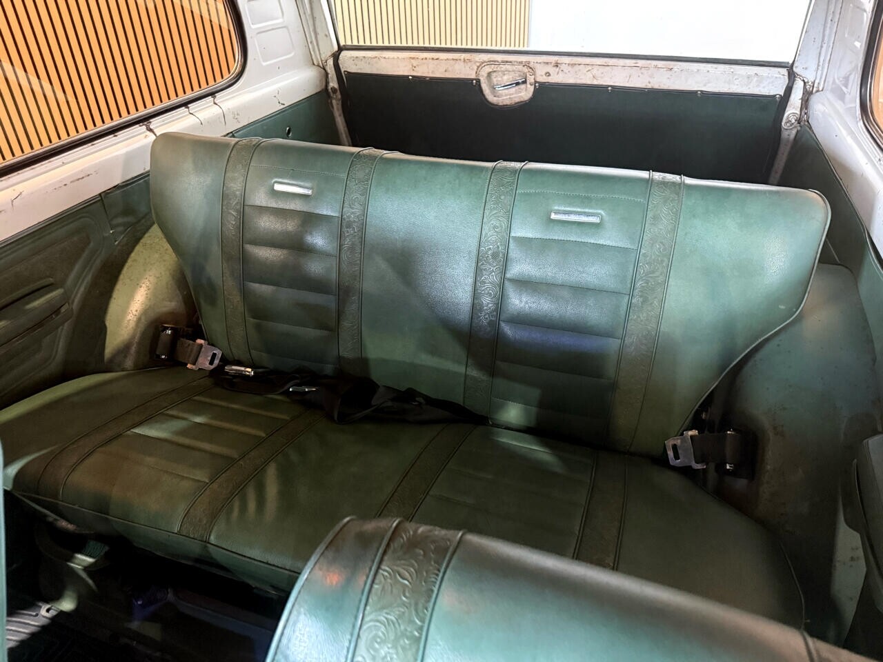 Jeep-Cherokee-1974-SUV-27