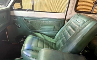 Jeep-Cherokee-1974-SUV-29
