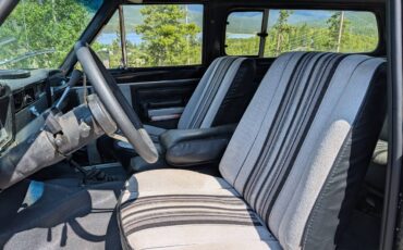 Jeep-Cherokee-1979-black-7