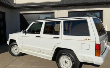 Jeep-Cherokee-1992-SUV-1