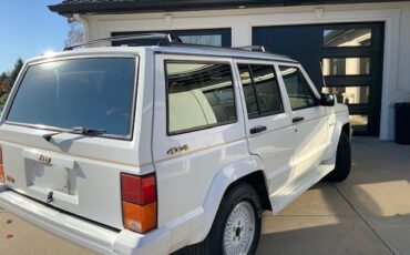 Jeep-Cherokee-1992-SUV-4