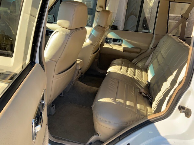 Jeep-Cherokee-1992-SUV-8
