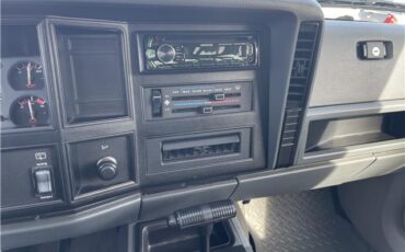 Jeep-Cherokee-1993-30