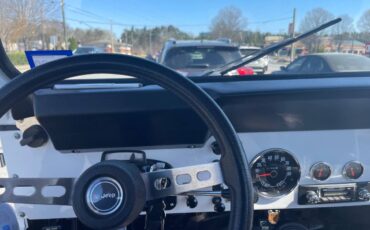 Jeep-Cj-7-1979-white-12