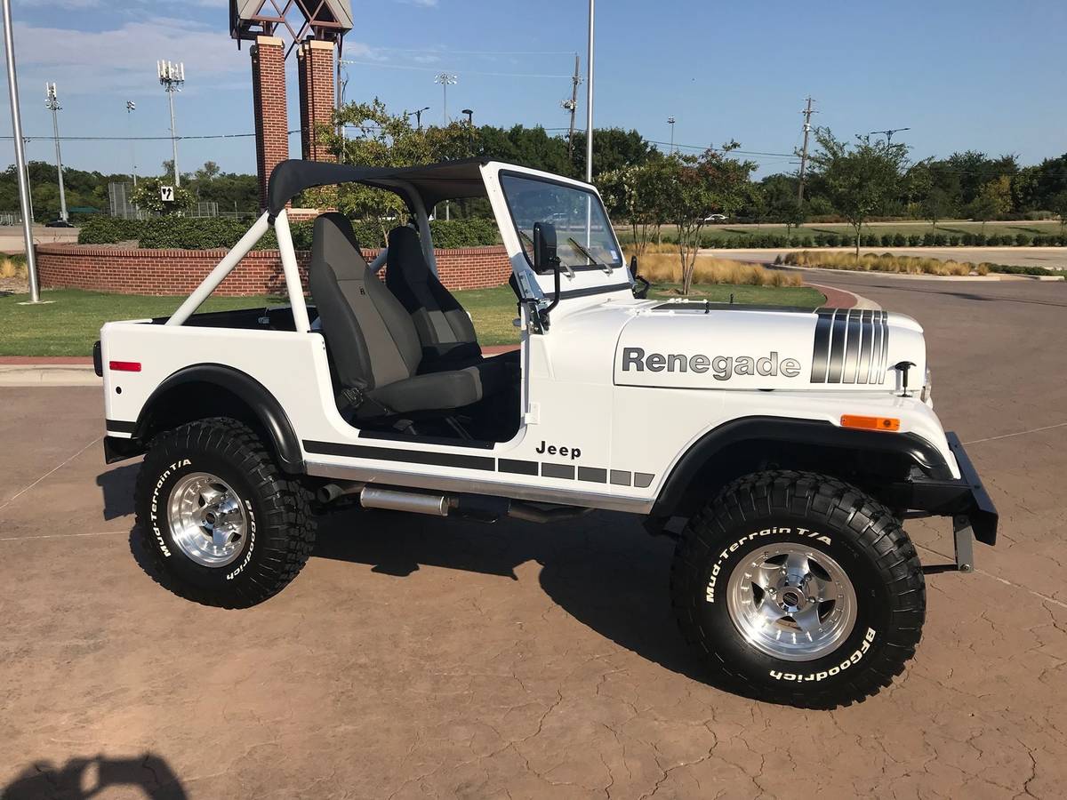 Jeep-Cj-7-1979-white-9
